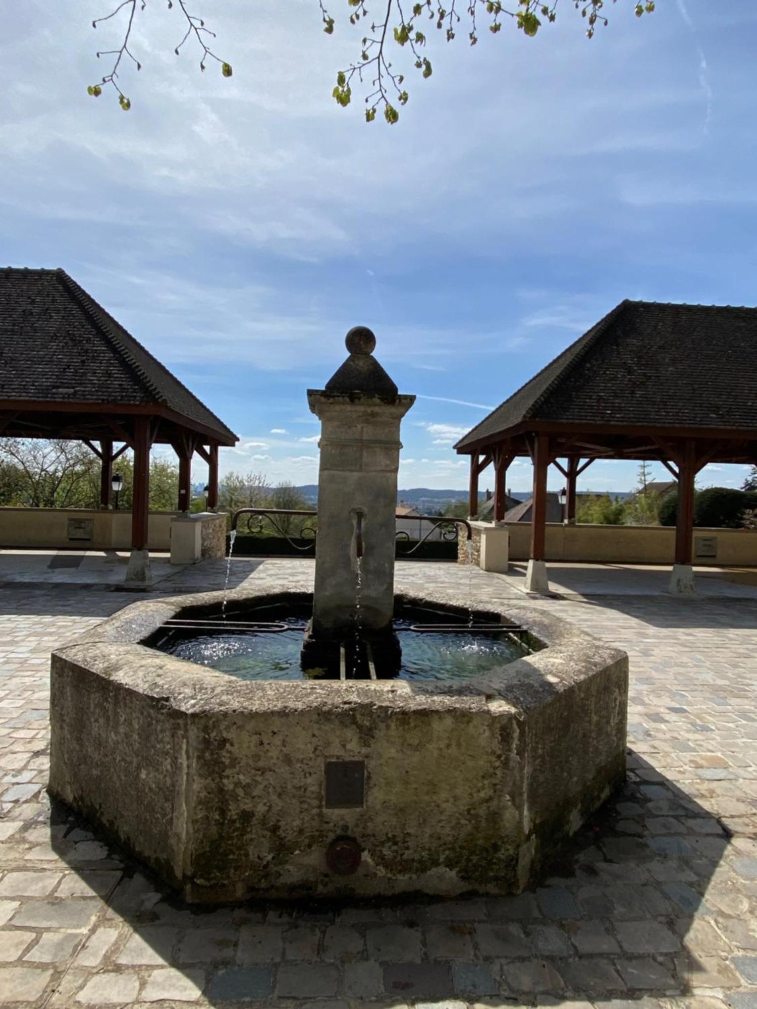 La Villa Perchee Calme, Sauna, Parking Prive Saint-Prix  Exteriér fotografie