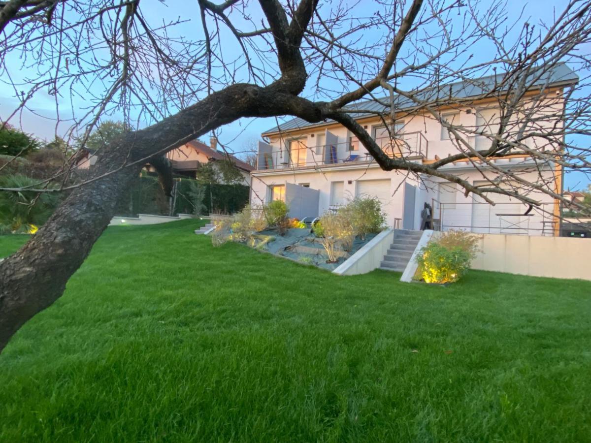La Villa Perchee Calme, Sauna, Parking Prive Saint-Prix  Exteriér fotografie