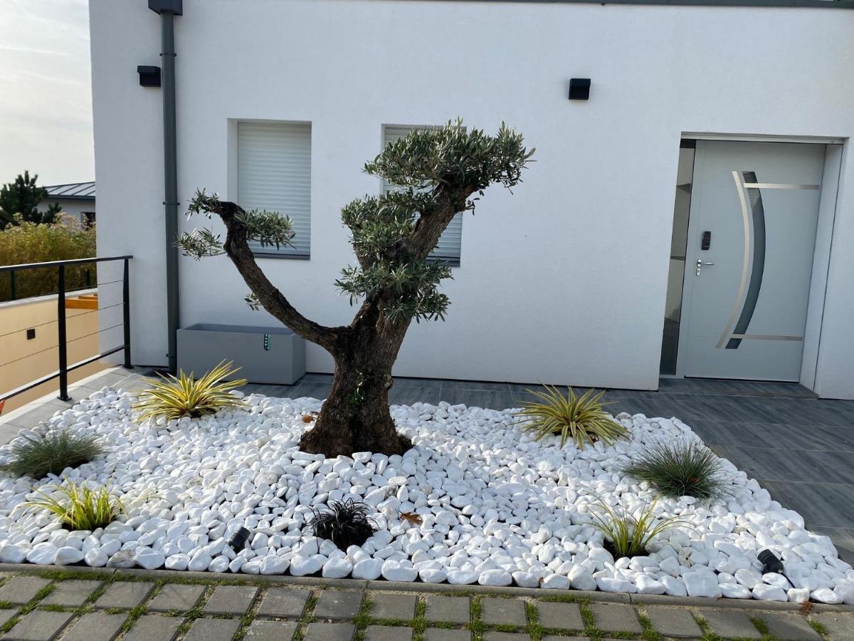 La Villa Perchee Calme, Sauna, Parking Prive Saint-Prix  Exteriér fotografie