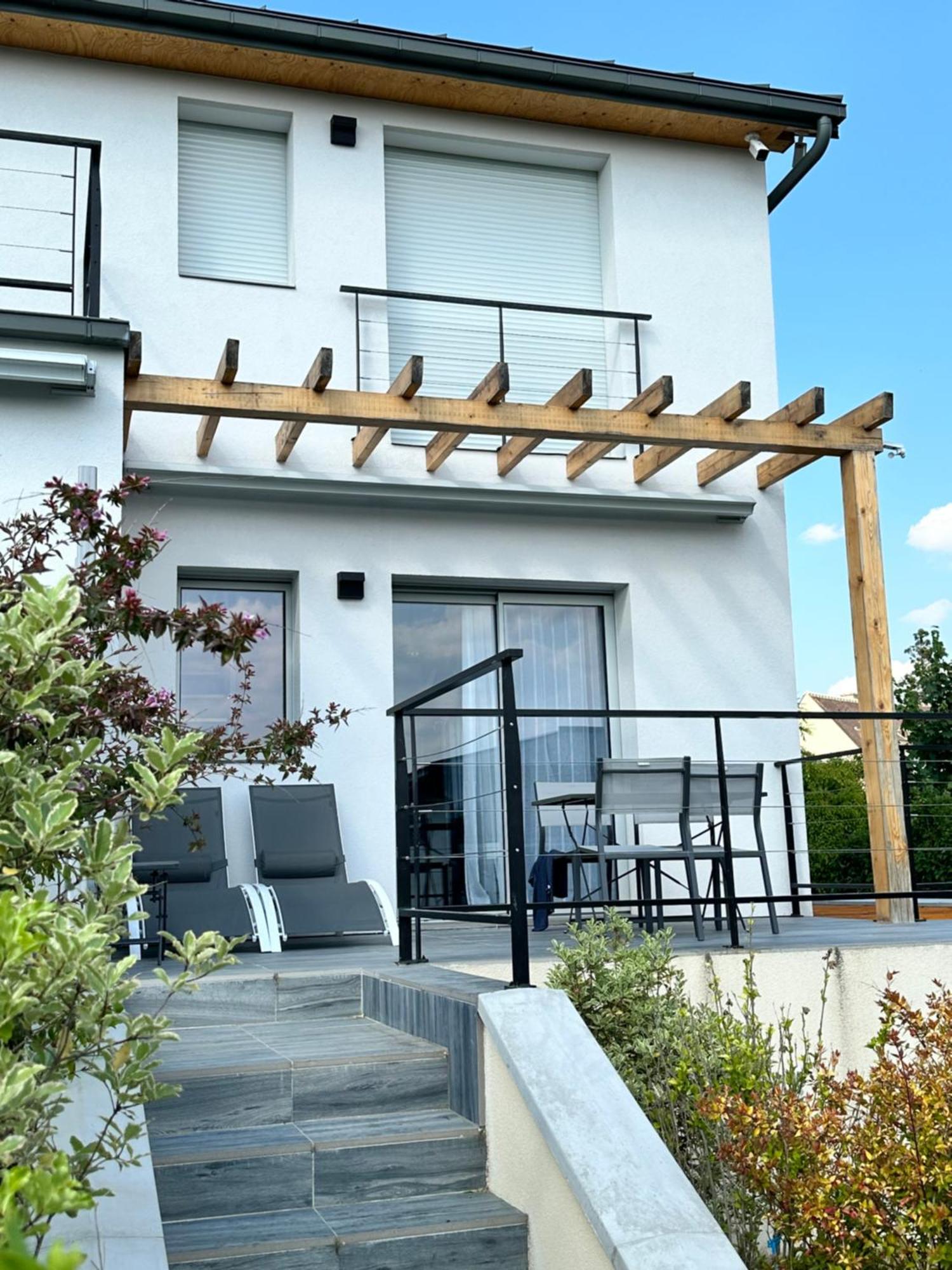 La Villa Perchee Calme, Sauna, Parking Prive Saint-Prix  Exteriér fotografie