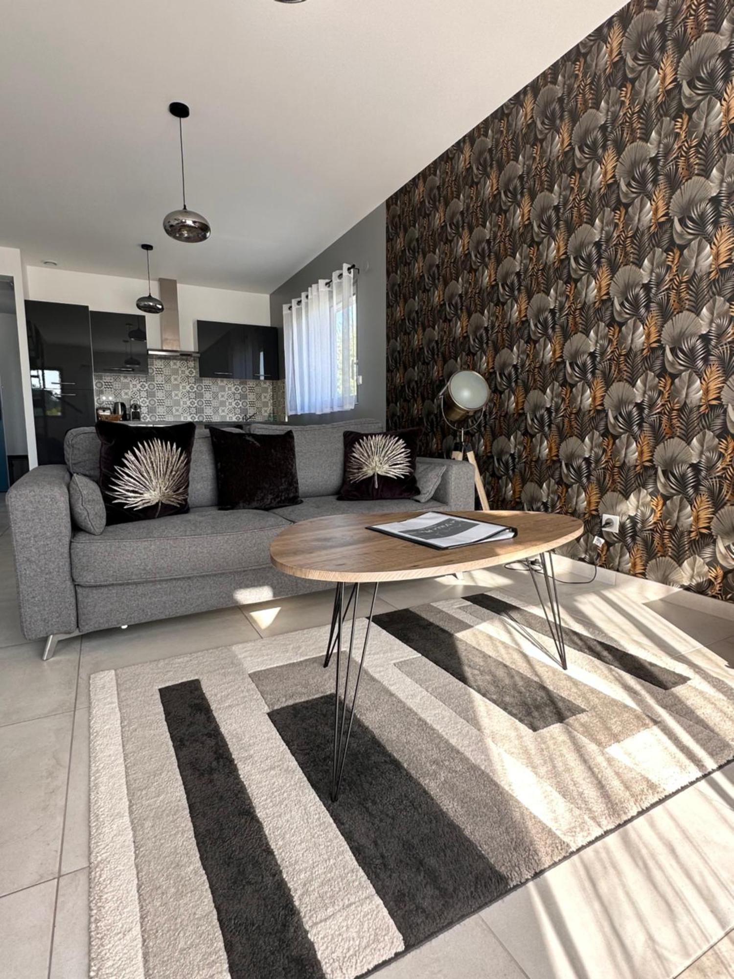 La Villa Perchee Calme, Sauna, Parking Prive Saint-Prix  Exteriér fotografie