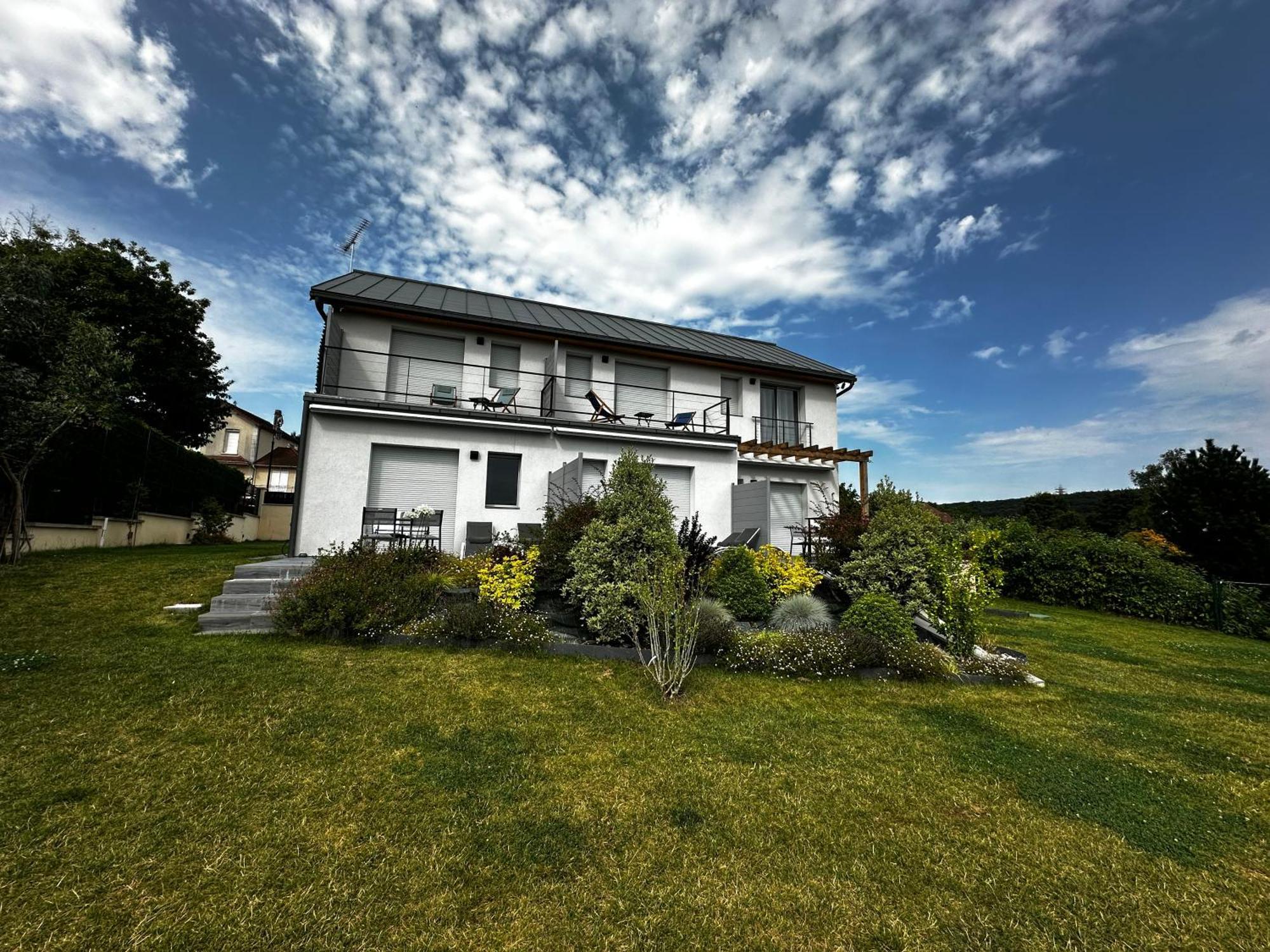 La Villa Perchee Calme, Sauna, Parking Prive Saint-Prix  Exteriér fotografie