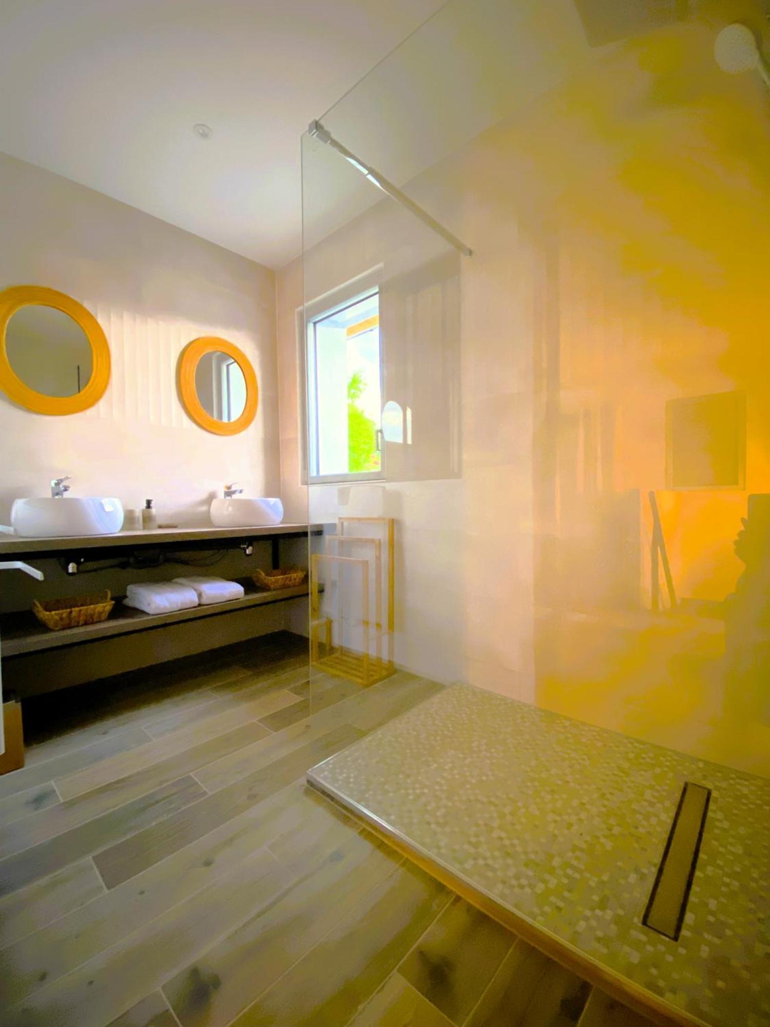 La Villa Perchee Calme, Sauna, Parking Prive Saint-Prix  Exteriér fotografie